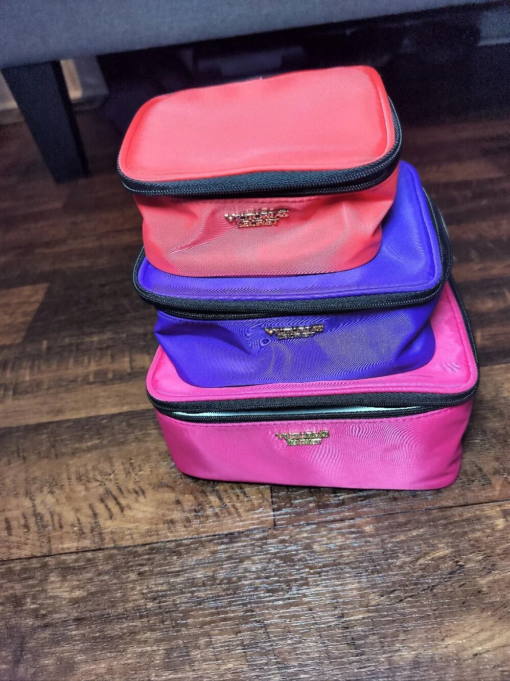 Victoria’s Secret 3-Piece Cosmetic Bag Set NWT.